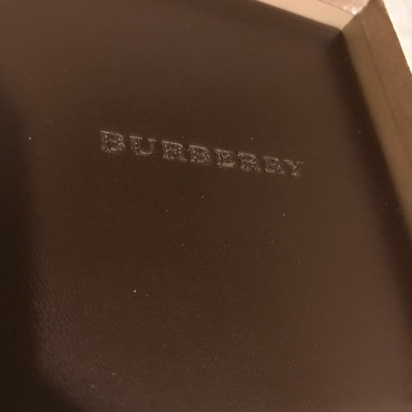 Burberry watch - FIXED PRICE - Picture 4 of 8
